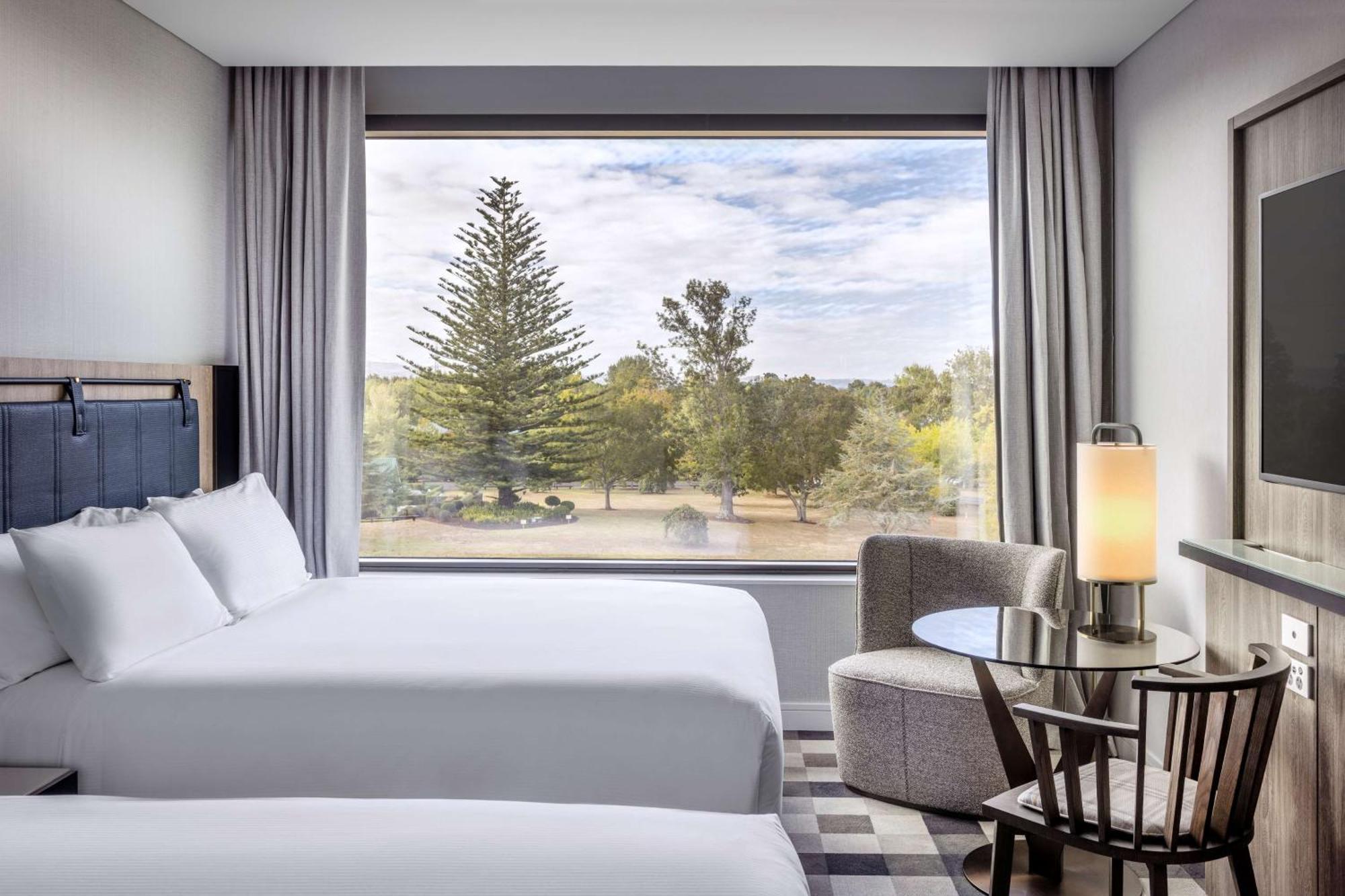 Doubletree By Hilton Auckland Karaka Hotel Exterior photo