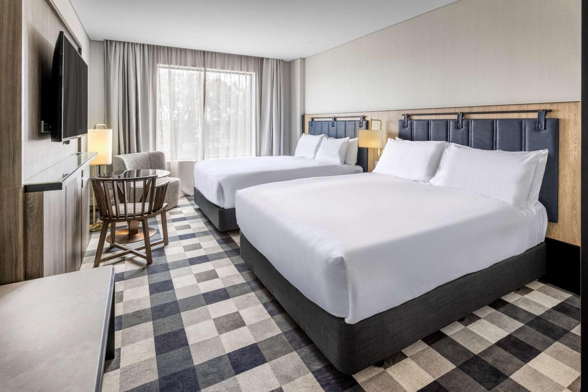 Doubletree By Hilton Auckland Karaka Hotel Exterior photo