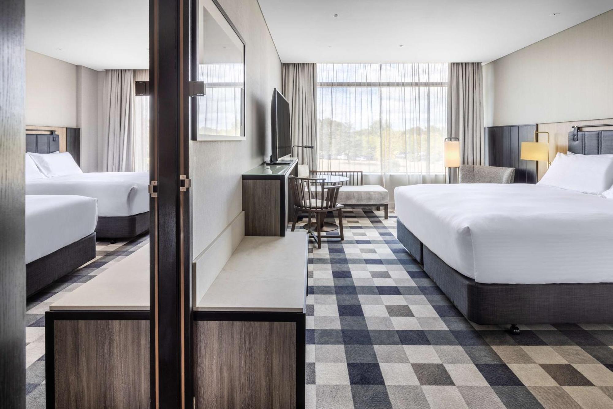 Doubletree By Hilton Auckland Karaka Hotel Exterior photo