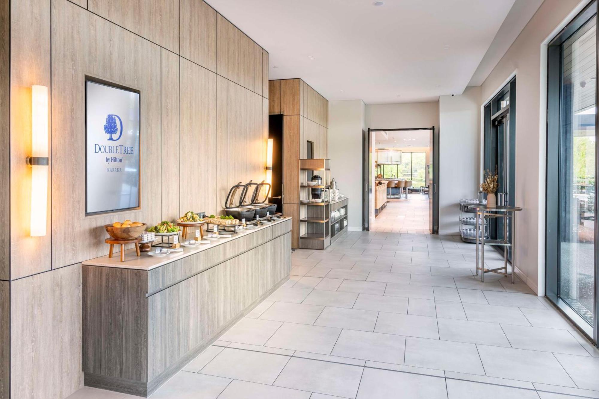 Doubletree By Hilton Auckland Karaka Hotel Exterior photo