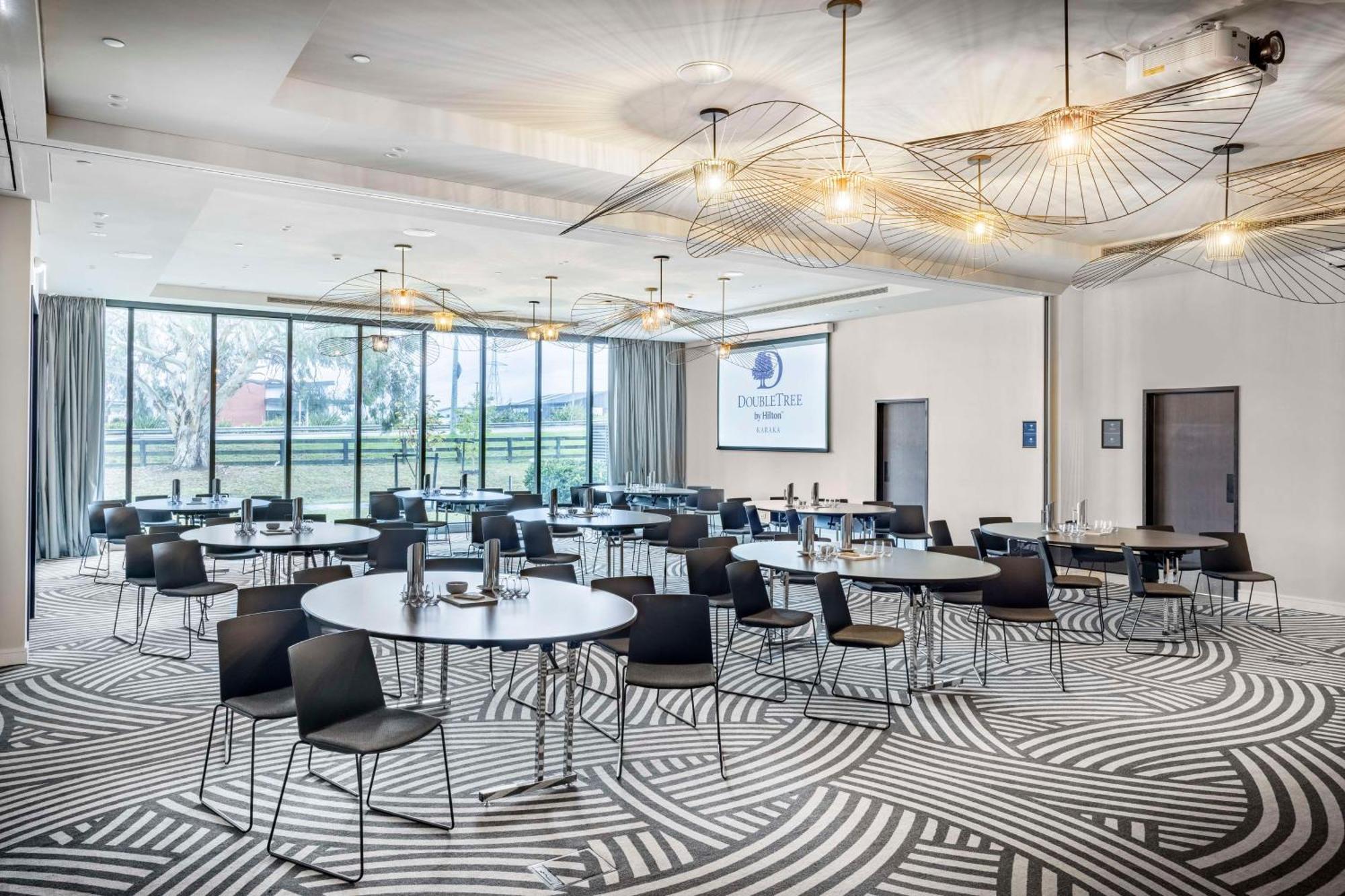 Doubletree By Hilton Auckland Karaka Hotel Exterior photo