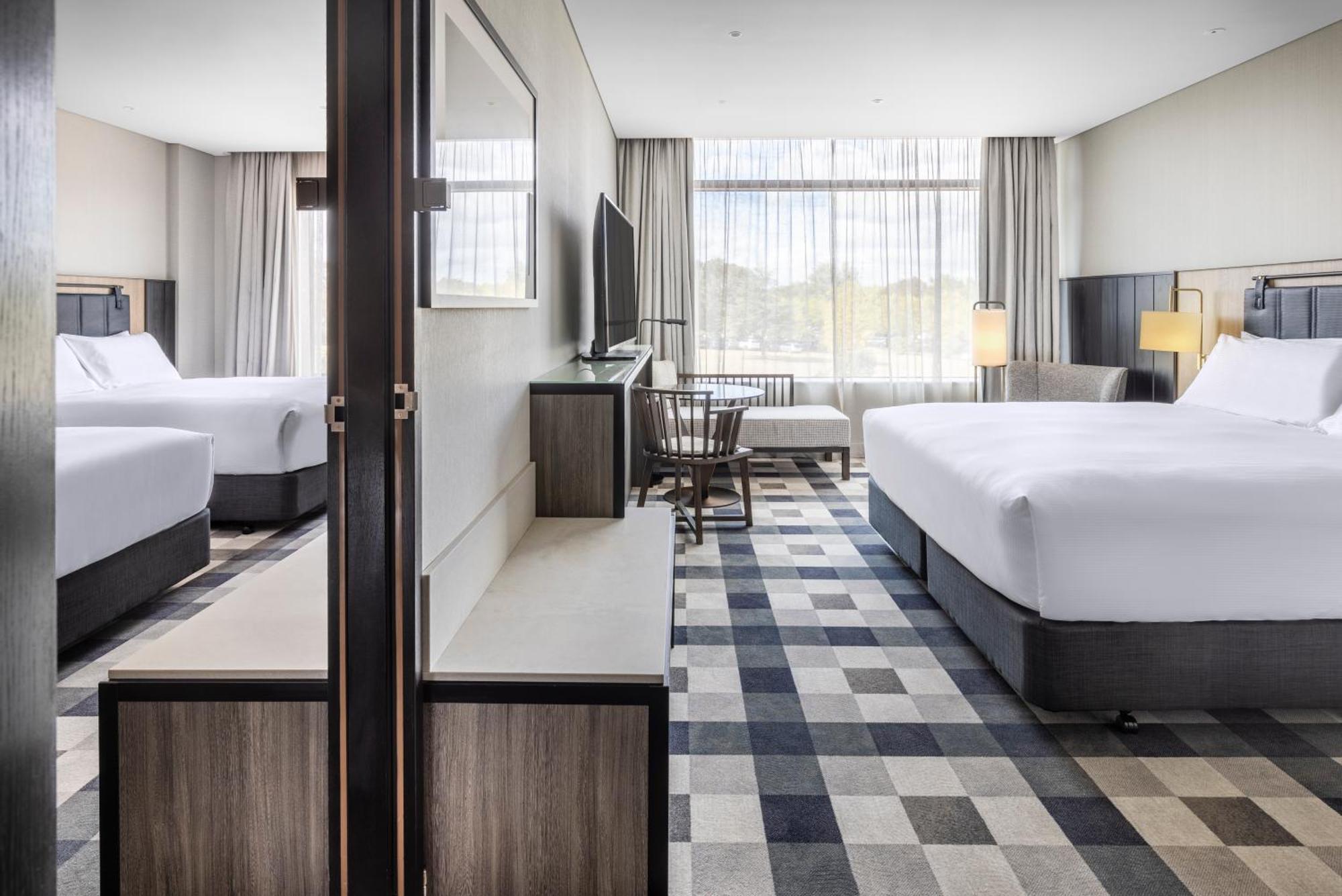 Doubletree By Hilton Auckland Karaka Hotel Exterior photo