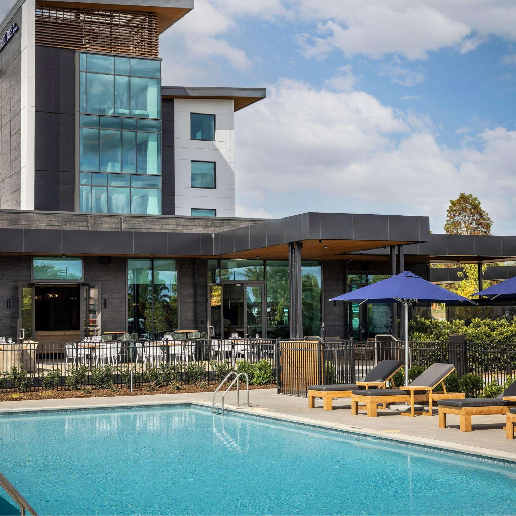 Doubletree By Hilton Auckland Karaka Hotel Exterior photo